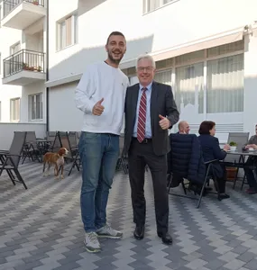 A tour guide and Mr. Michael Murphy - US ambassador in BH